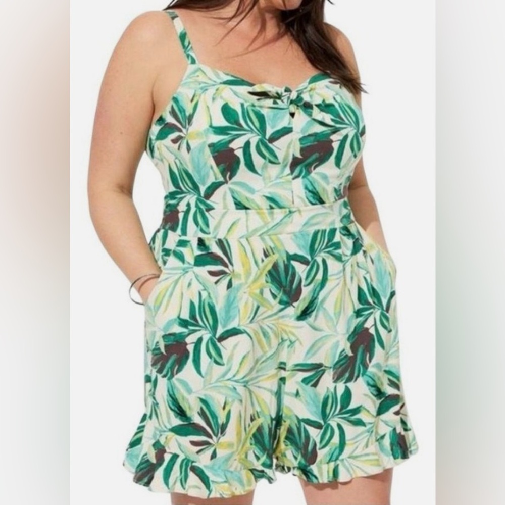 Torrid Challis Tie Front Romper Size 2